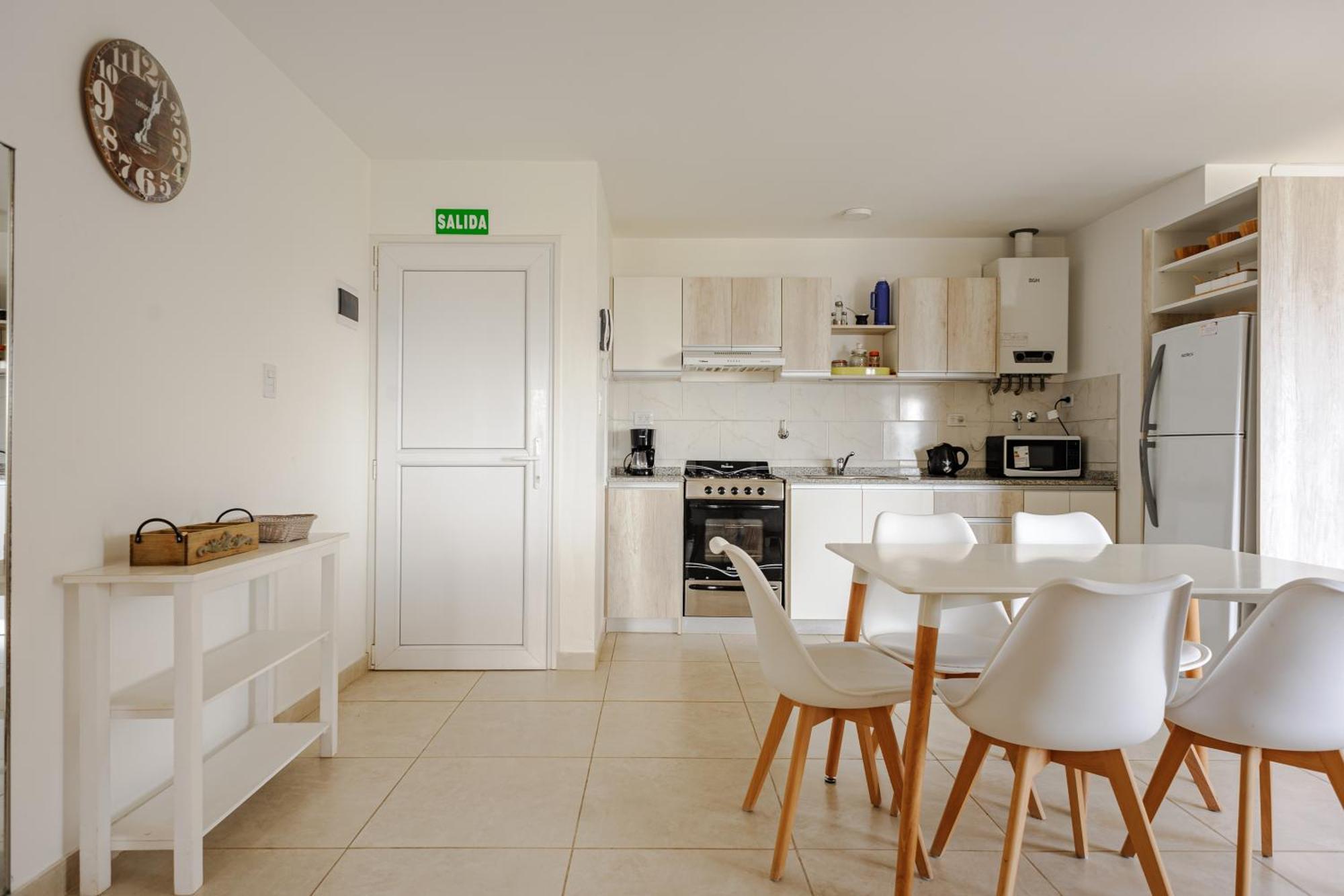 Gray Fox Apartments Las Aljabas Ушуая Екстериор снимка